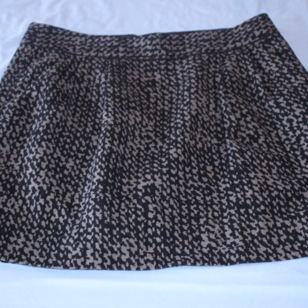 Gap mini skirt w/ Pockets! Cotton/Polyester